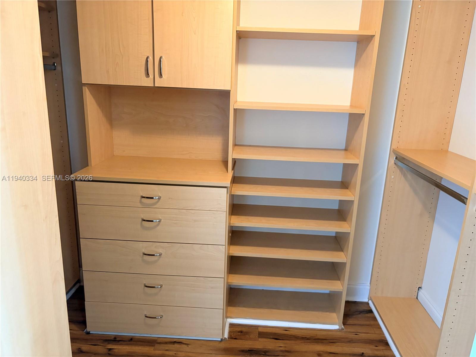 See details 1908 2 / 2 1240 sq. ft. $ 2026-01-10 0 Photo