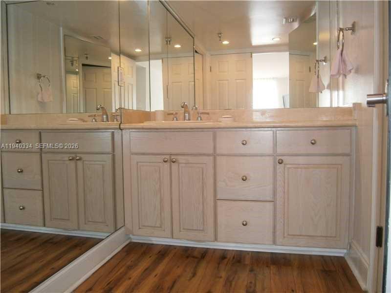 See details 1908 2 / 2 1240 sq. ft. $ 2026-01-07 0 Photo