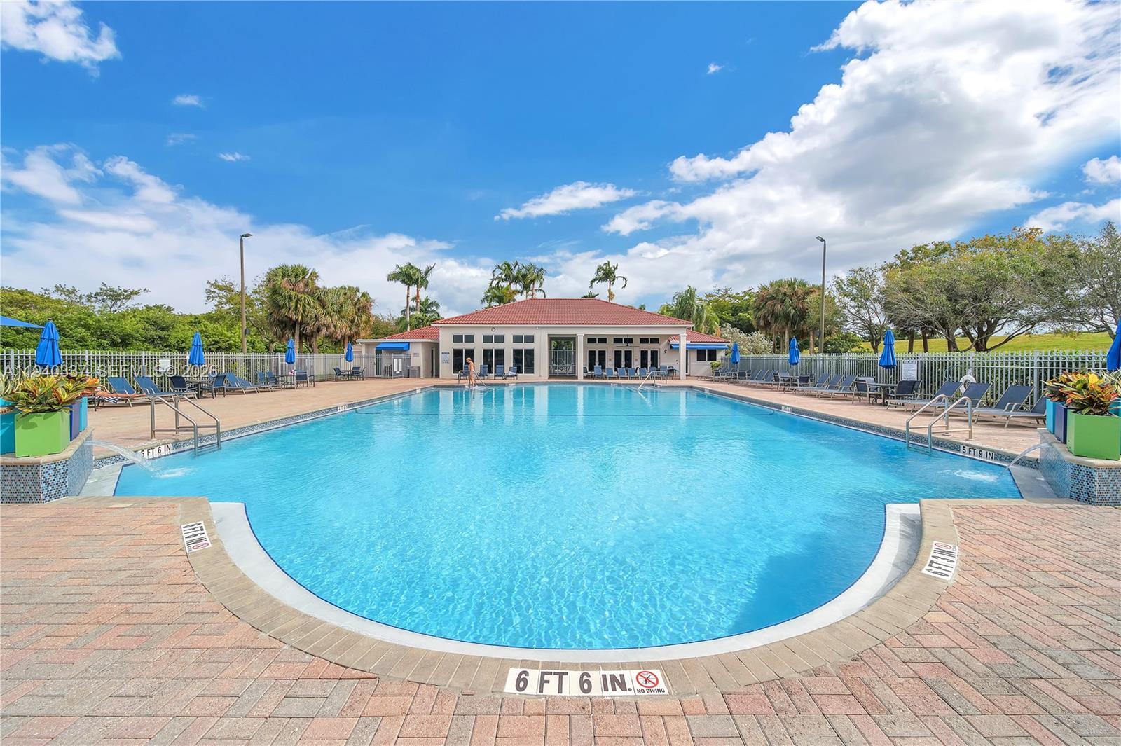 Photo of 1450 Weeping Willow Way  (1450), Hollywood, Florida, 33019 - 