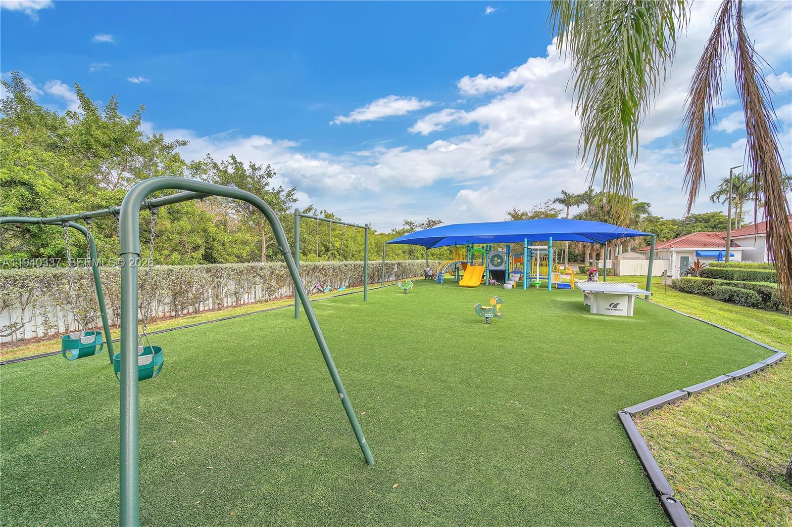 Photo of 1450 Weeping Willow Way  (1450), Hollywood, Florida, 33019 - 