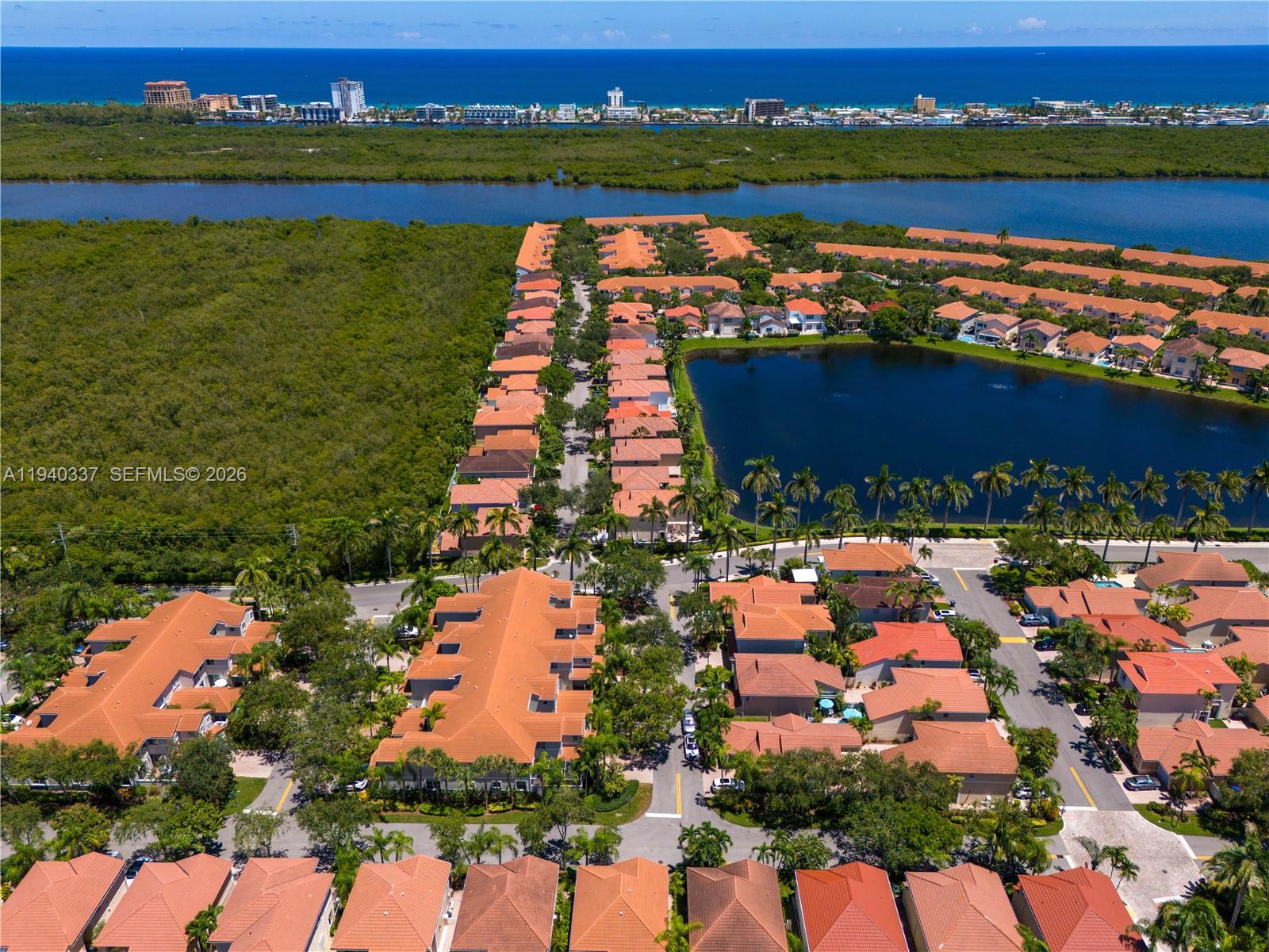 Photo of 1450 Weeping Willow Way  (1450), Hollywood, Florida, 33019 - 