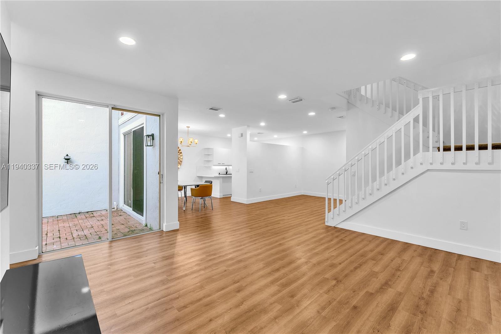 Photo of 1450 Weeping Willow Way  (1450), Hollywood, Florida, 33019 - 