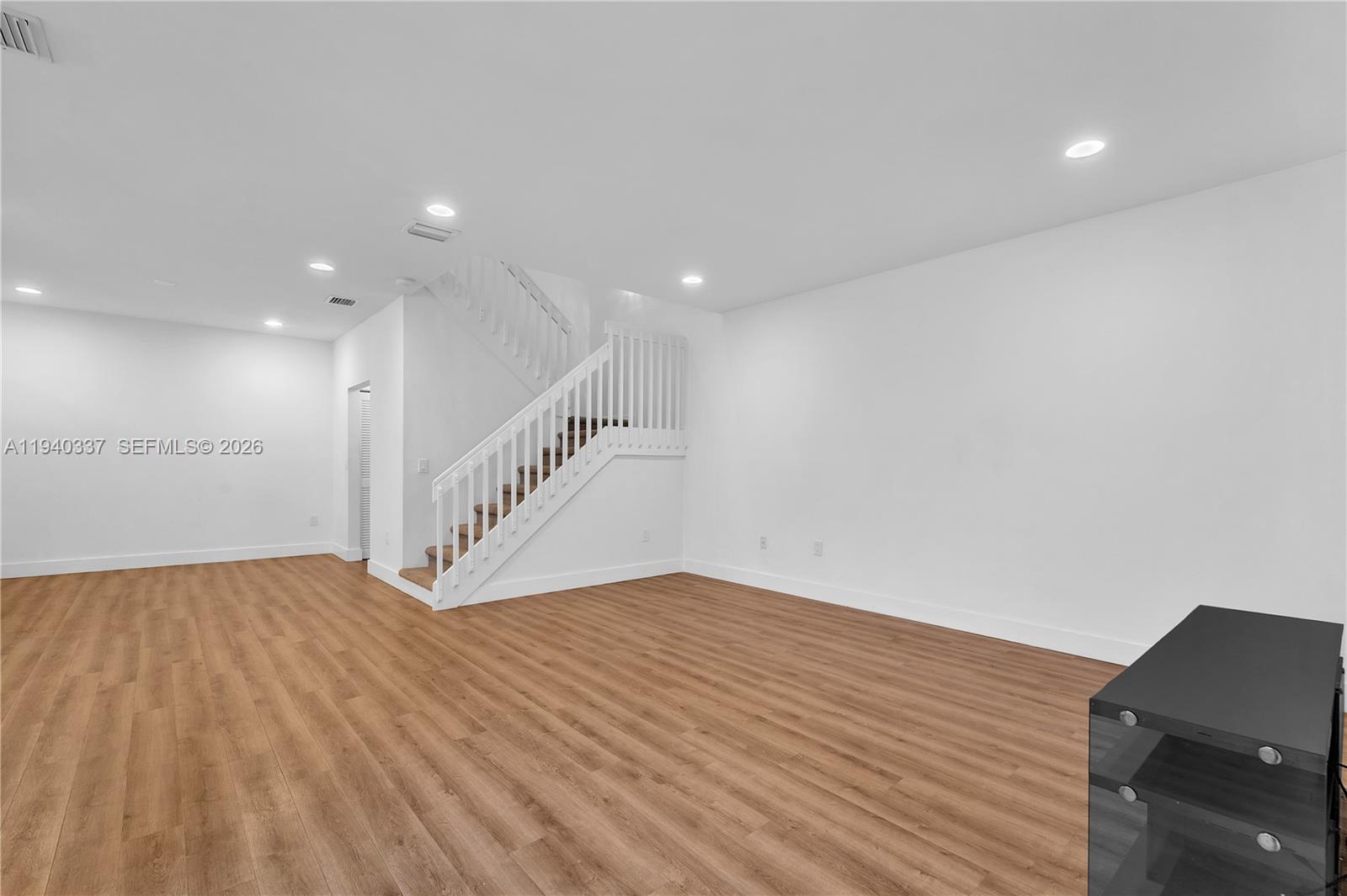 Photo of 1450 Weeping Willow Way  (1450), Hollywood, Florida, 33019 - 