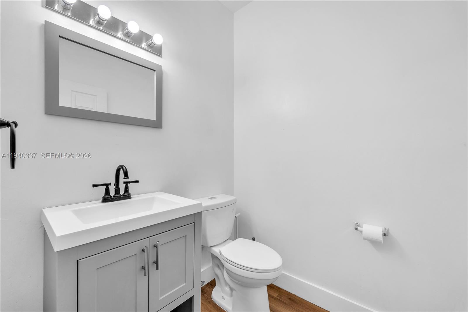 Photo of 1450 Weeping Willow Way  (1450), Hollywood, Florida, 33019 - 