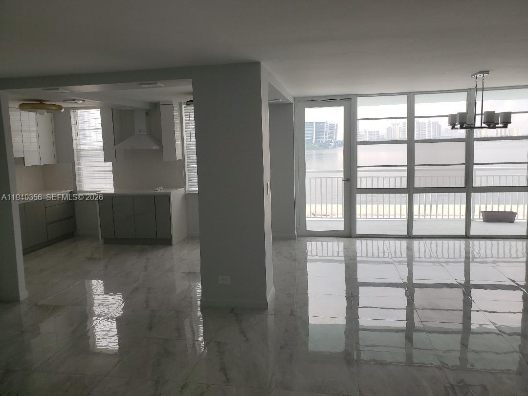 Ver detalles 514 2 / 2 1830 sq. ft. $ 2026-01-07 0 foto