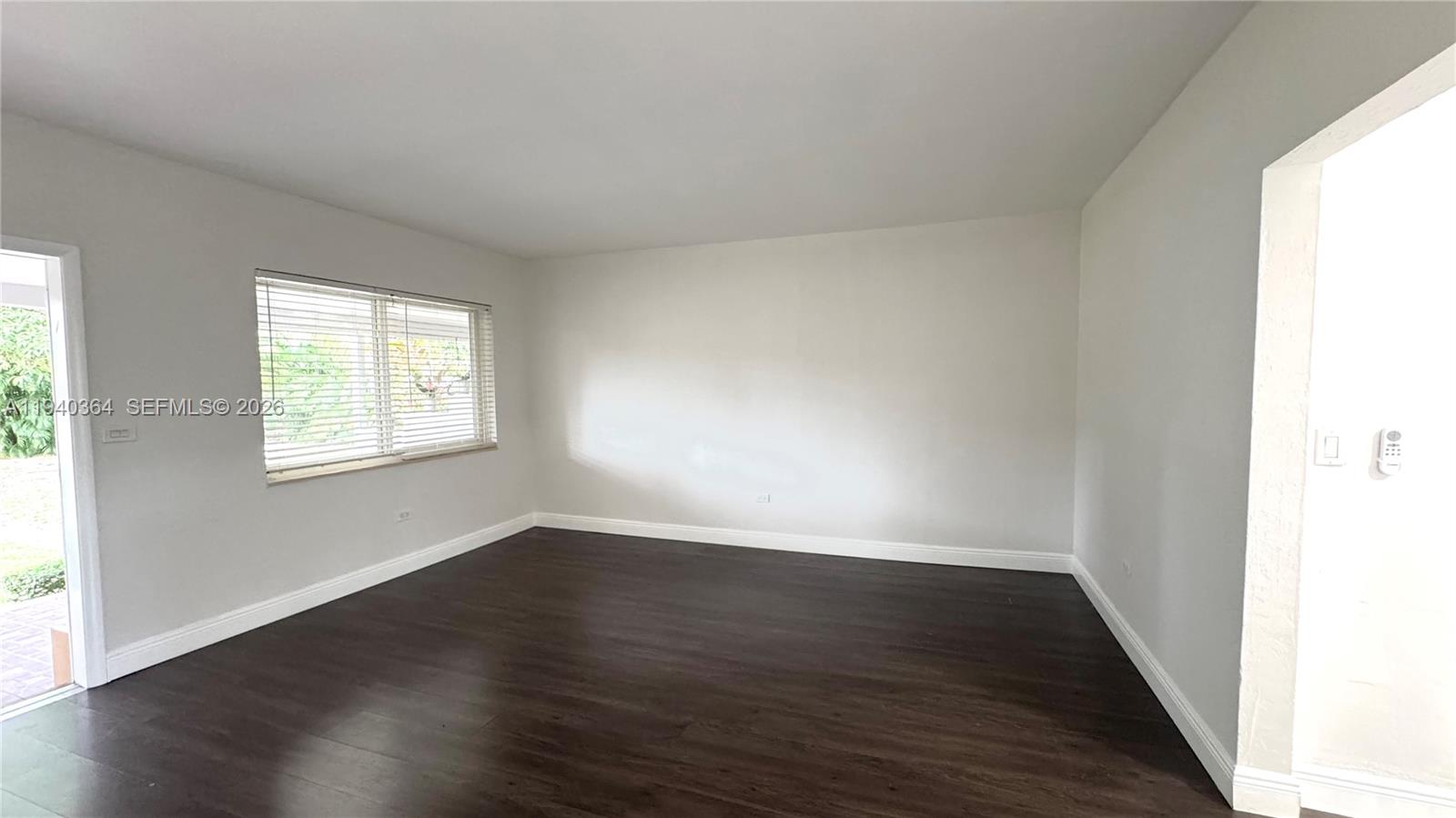   /  1690 кв.футов $ 2026-01-07 0 Фото