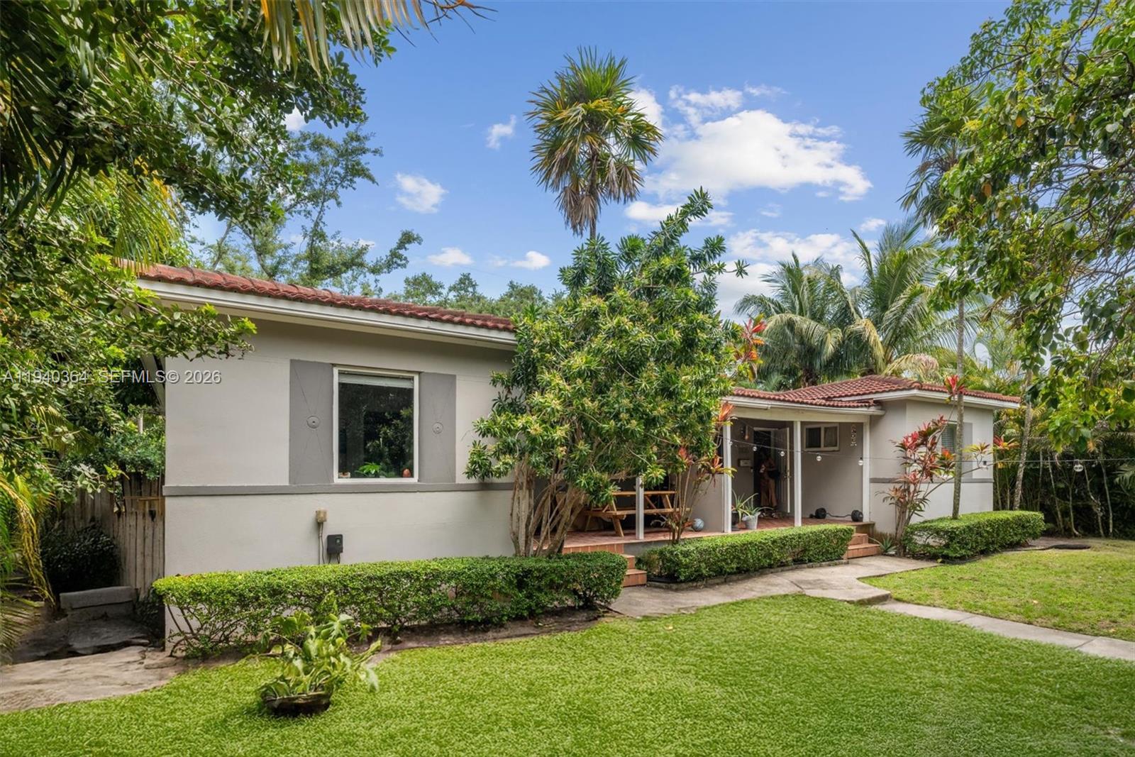   /  1690 кв.футов $ 2026-01-07 0 Фото