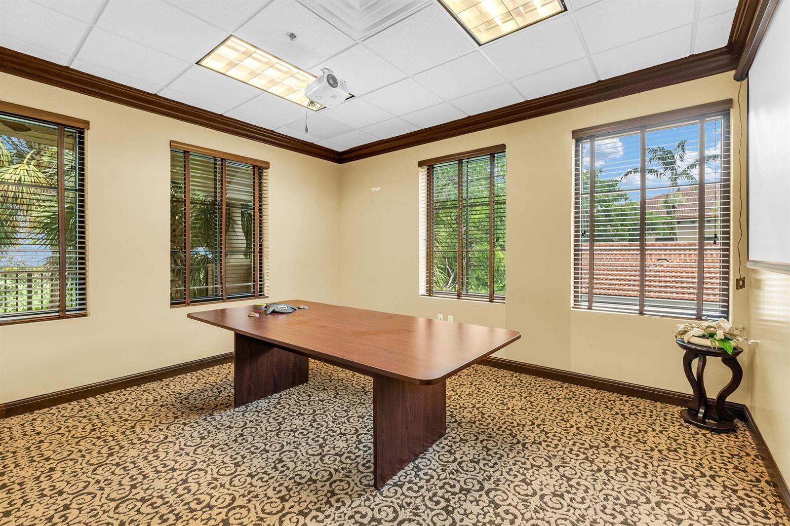 Ver detalles 2nd Floor / 2 sq. ft. $ 2026-06-17 0 foto