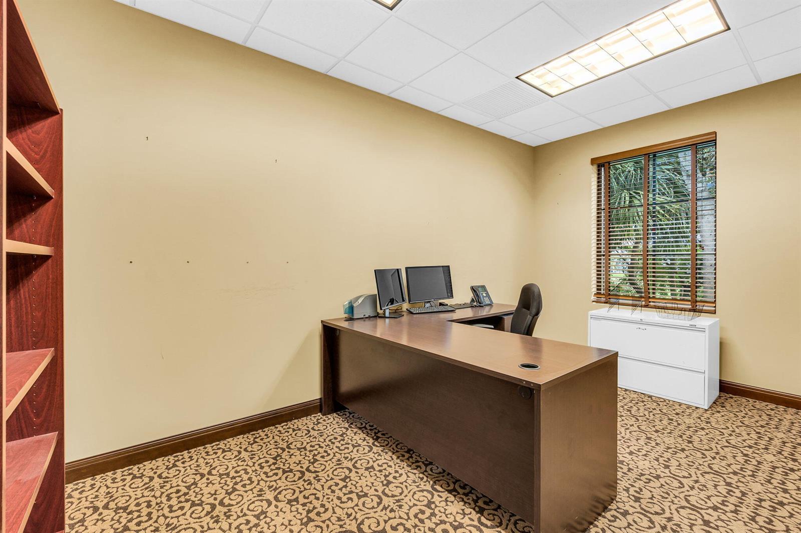 Ver detalles 2nd Floor / 2 sq. ft. $ 2026-06-17 0 foto