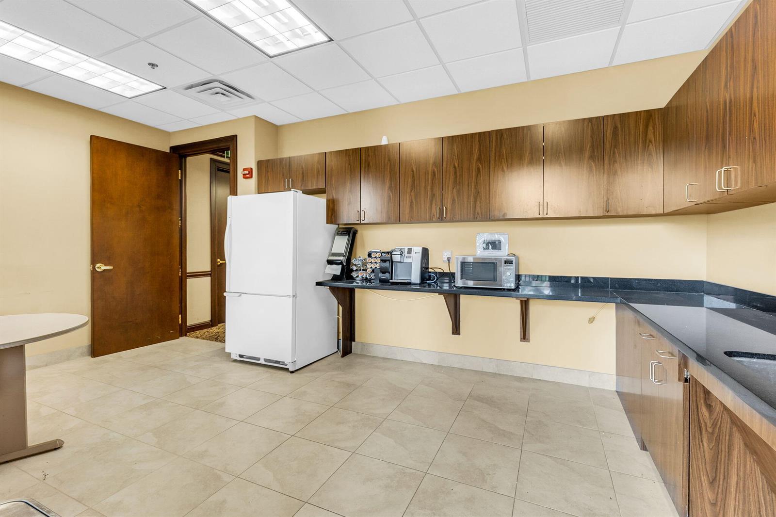 Ver detalles 2nd Floor / 2 sq. ft. $ 2026-06-17 0 foto