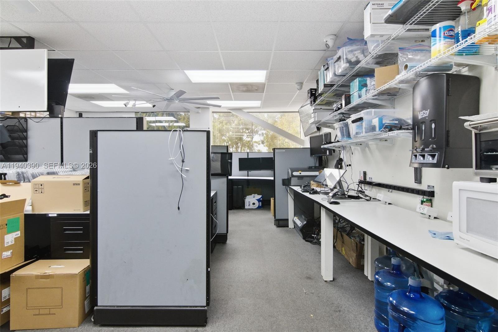 301  /   кв.футов $ 2026-01-07 0 Фото