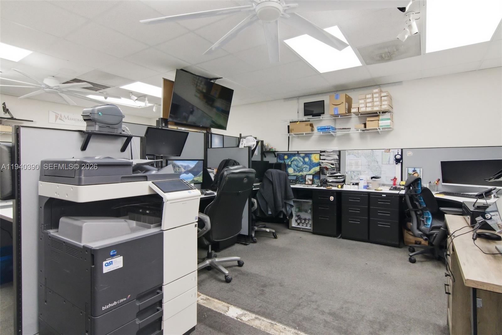 301  /   кв.футов $ 2026-01-07 0 Фото