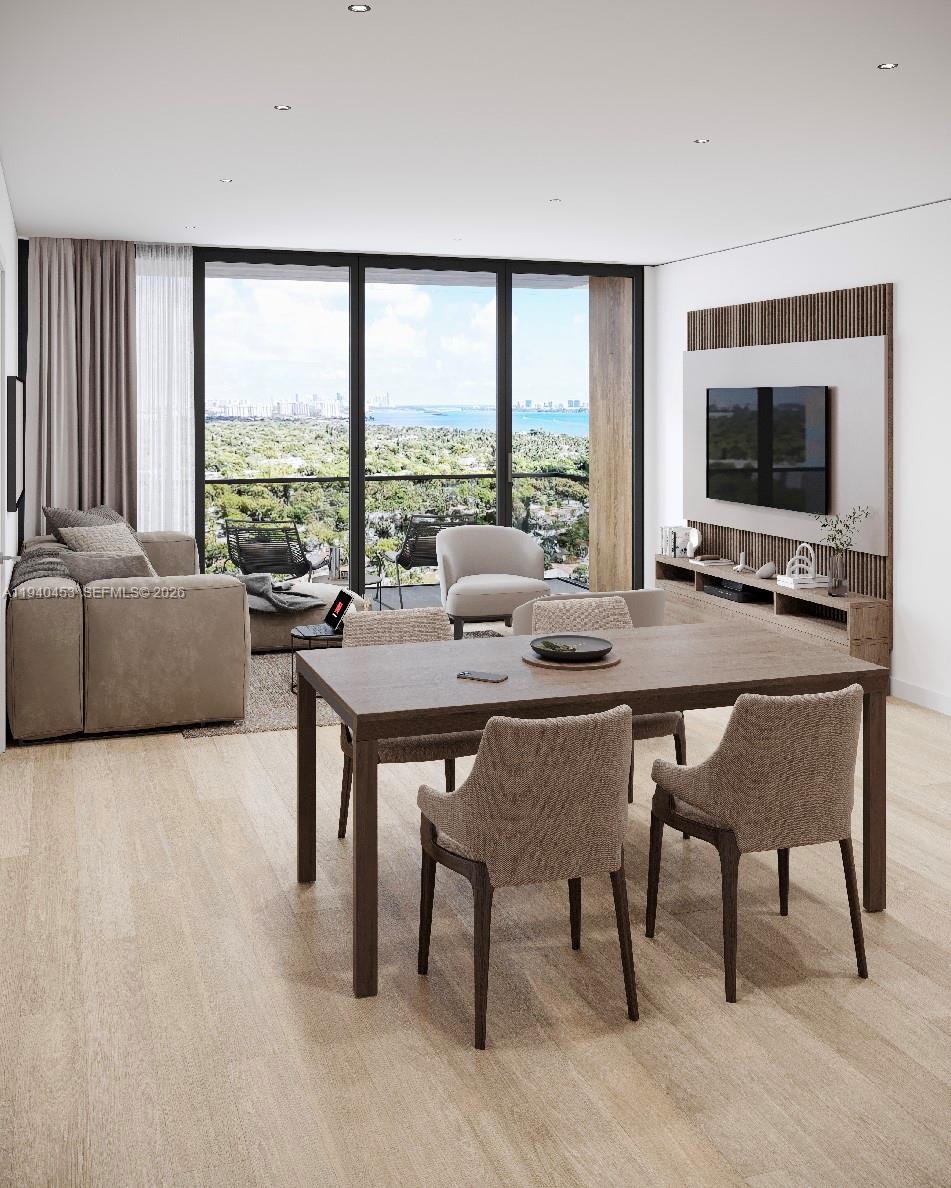   /   кв.футов $ 2026-01-07 0 Фото