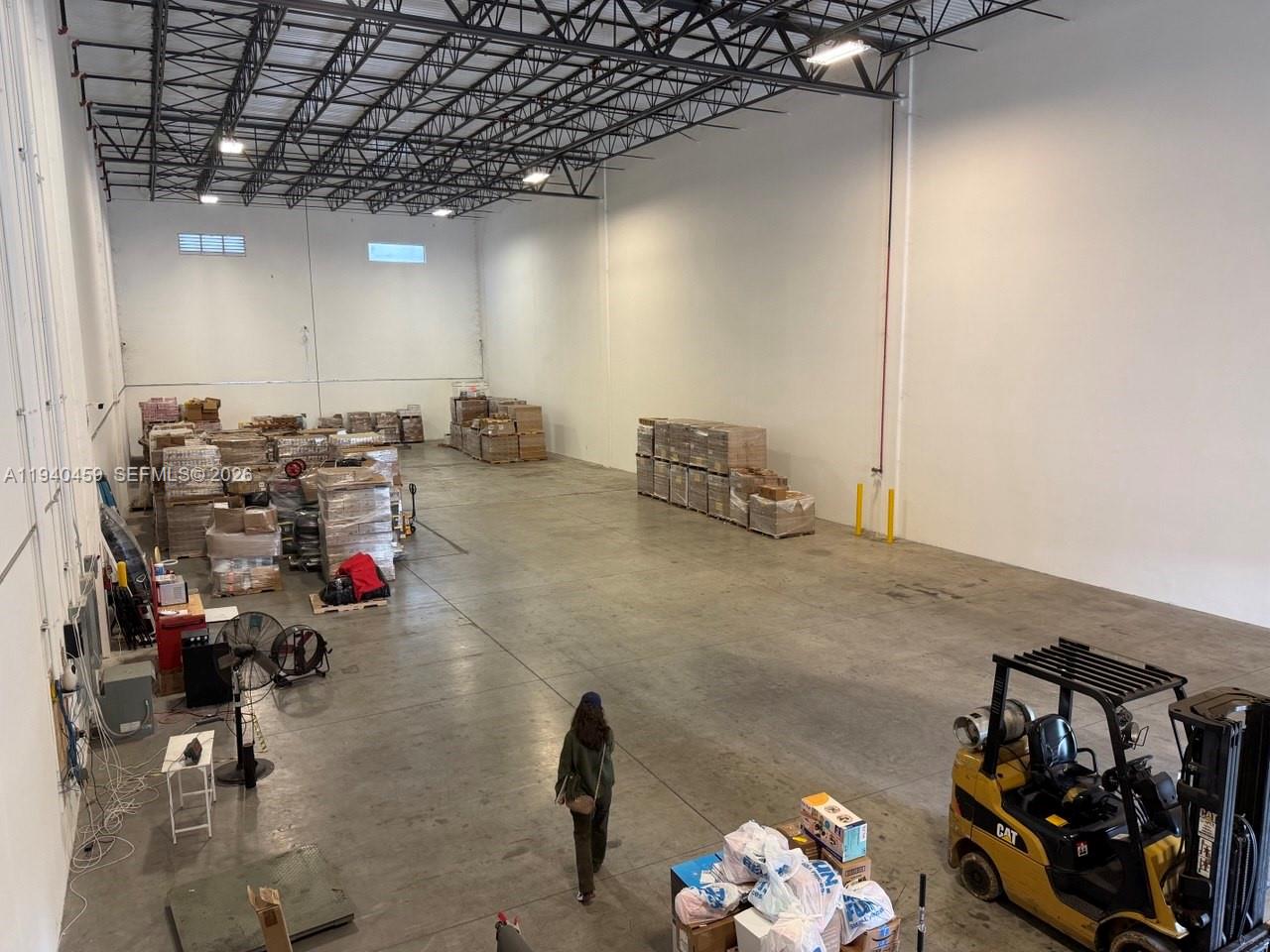   /   sq. ft. $ 2026-01-07 0 foto