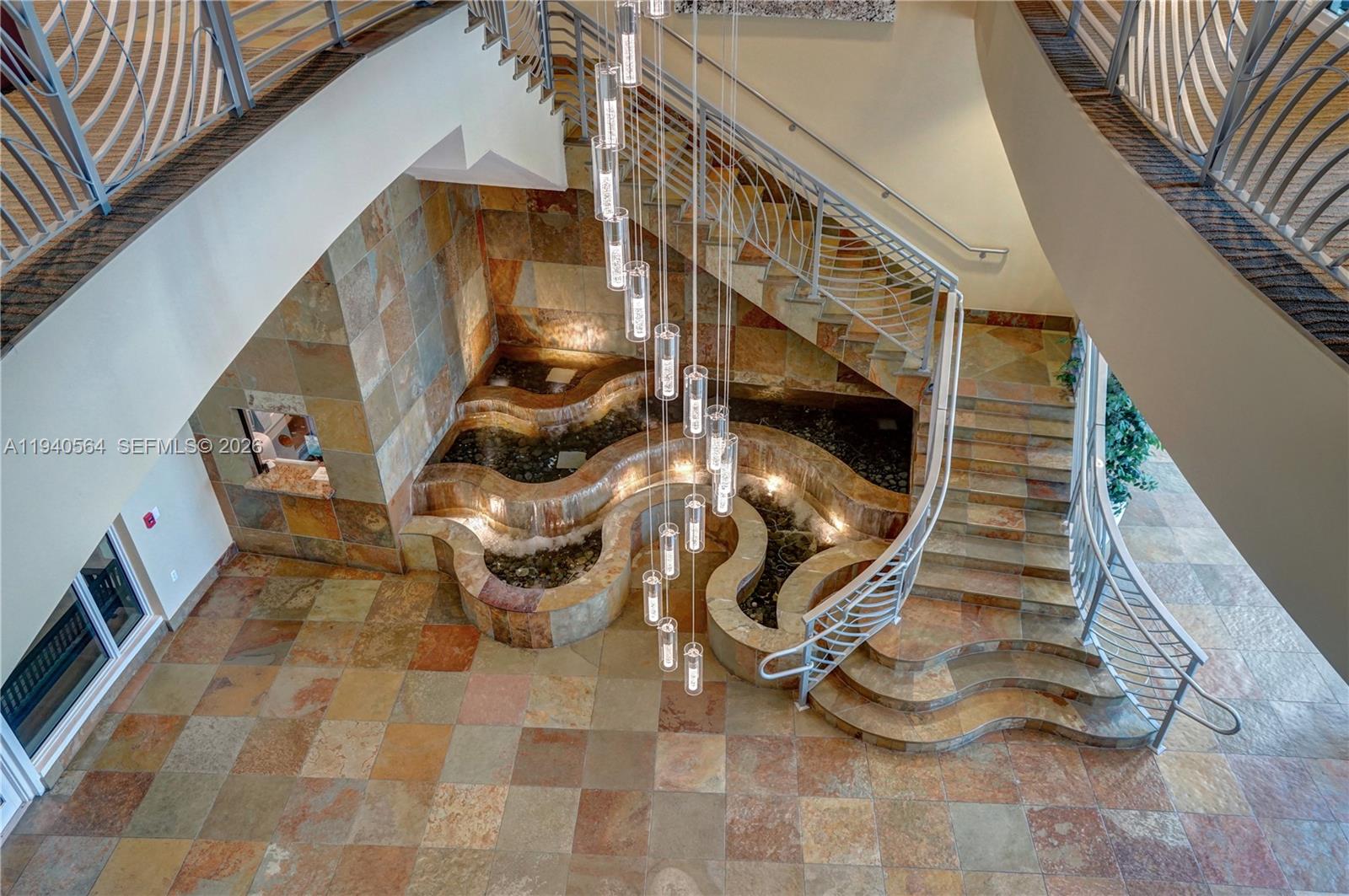 Фото 1755 Hallandale Beach Blvd  #PH04E, Hallandale Beach, Florida, 33009 - 