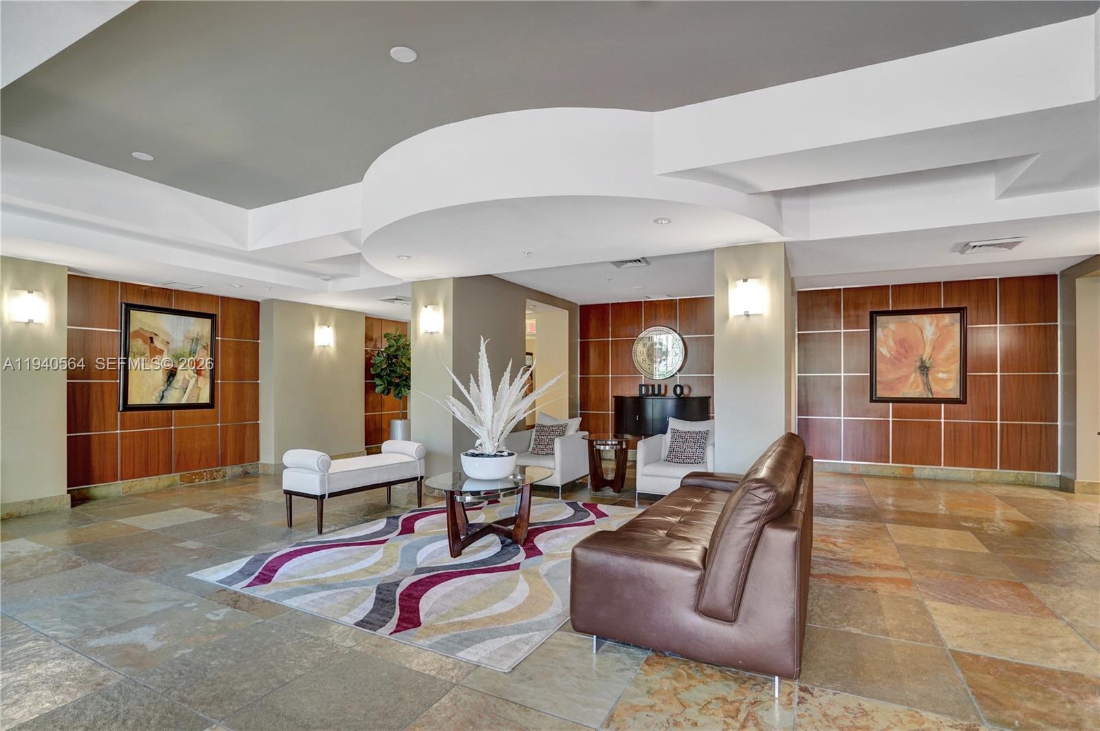 Фото 1755 Hallandale Beach Blvd  #PH04E, Hallandale Beach, Florida, 33009 - 