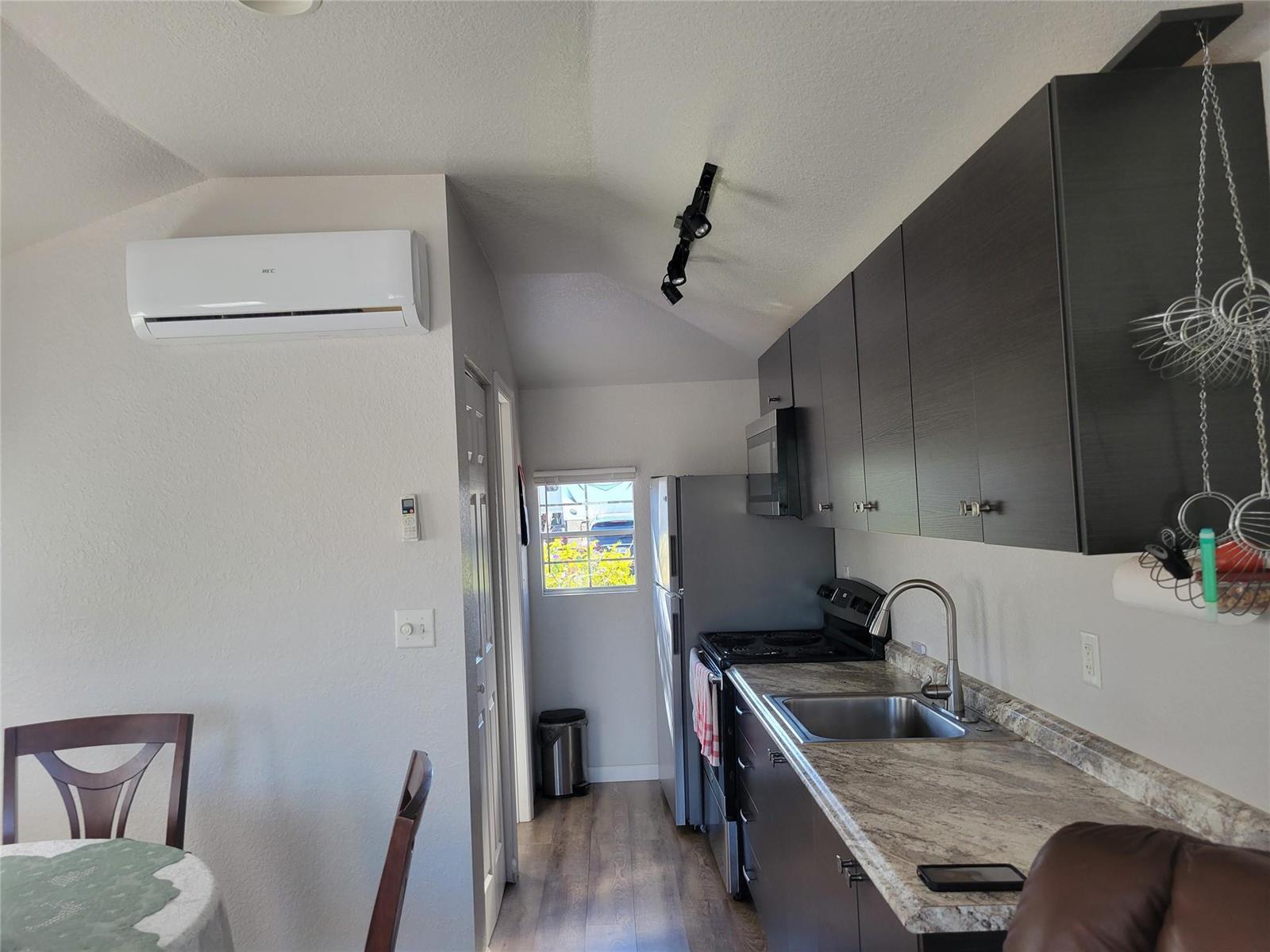  / 0  sq. ft. $ 2026-05-13 0 foto
