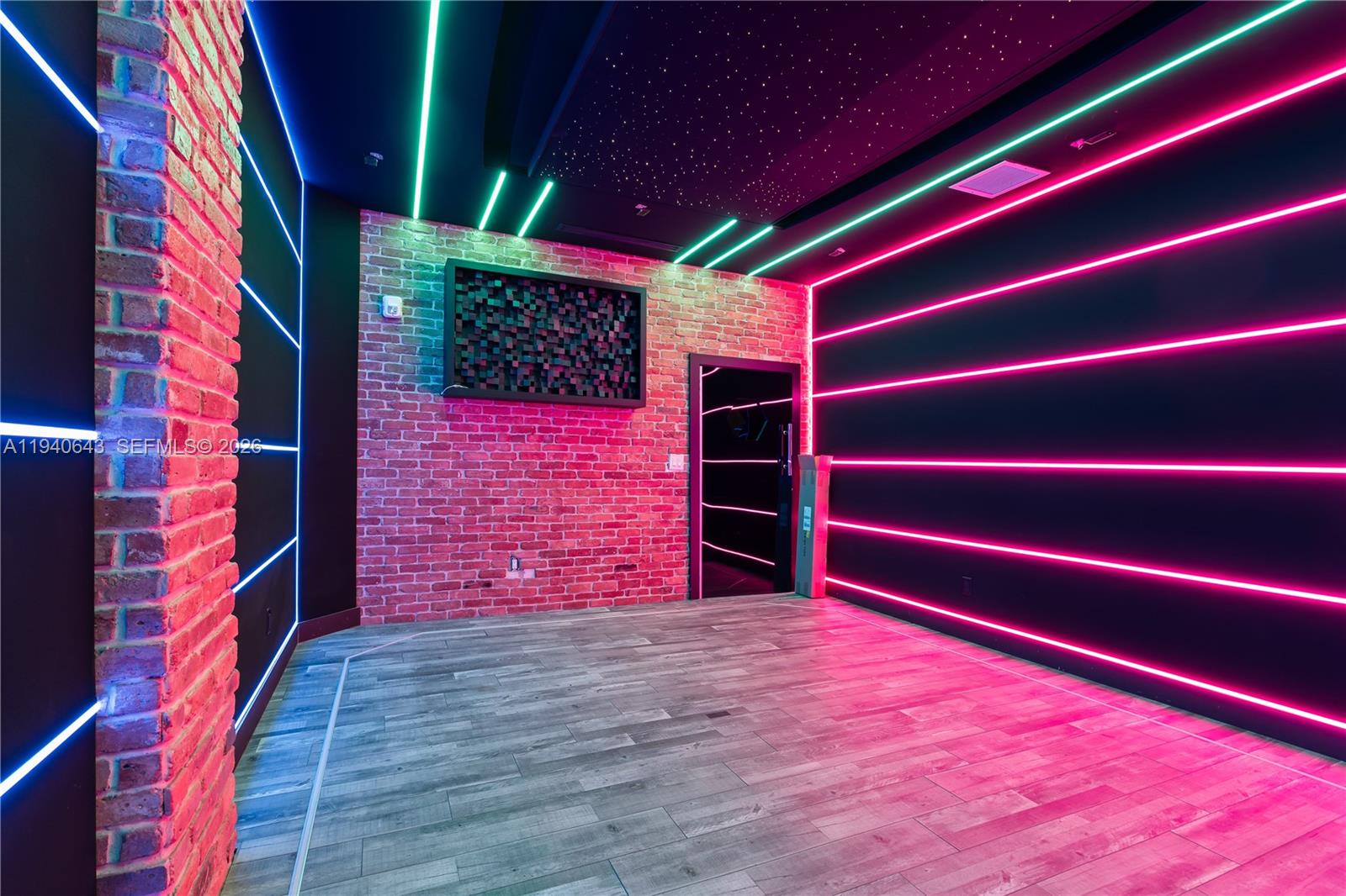   /   sq. ft. $ 2026-01-07 0 Photo