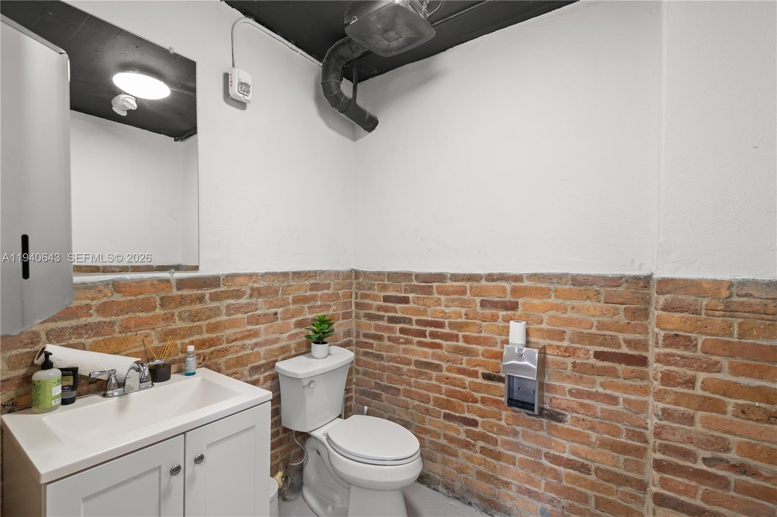   /   sq. ft. $ 2026-01-07 0 Photo