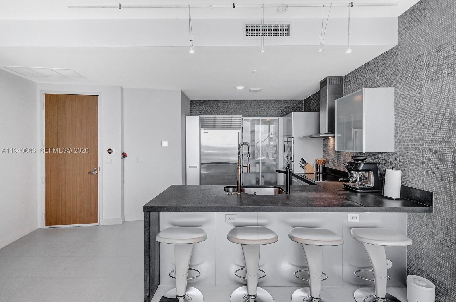 3507 2 / 2 1577 кв.футов $ 2026-01-07 0 Фото