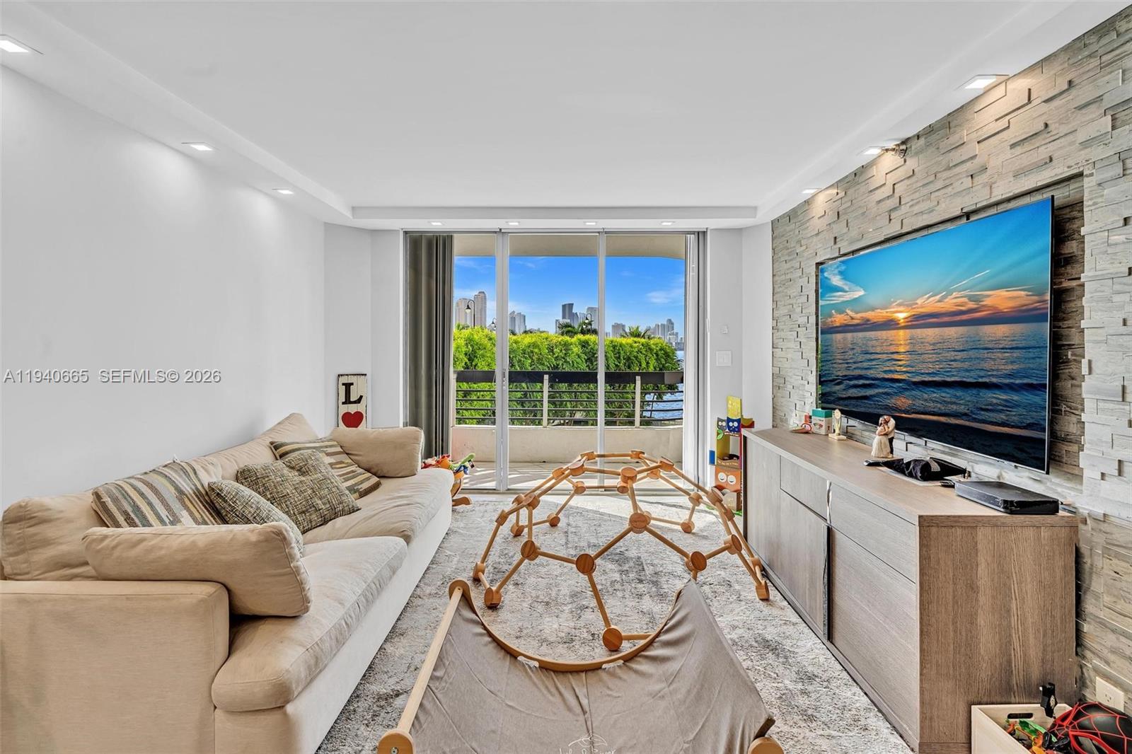 Photo of 3530 Mystic Pointe Dr #411, Aventura, Florida, 33180 -