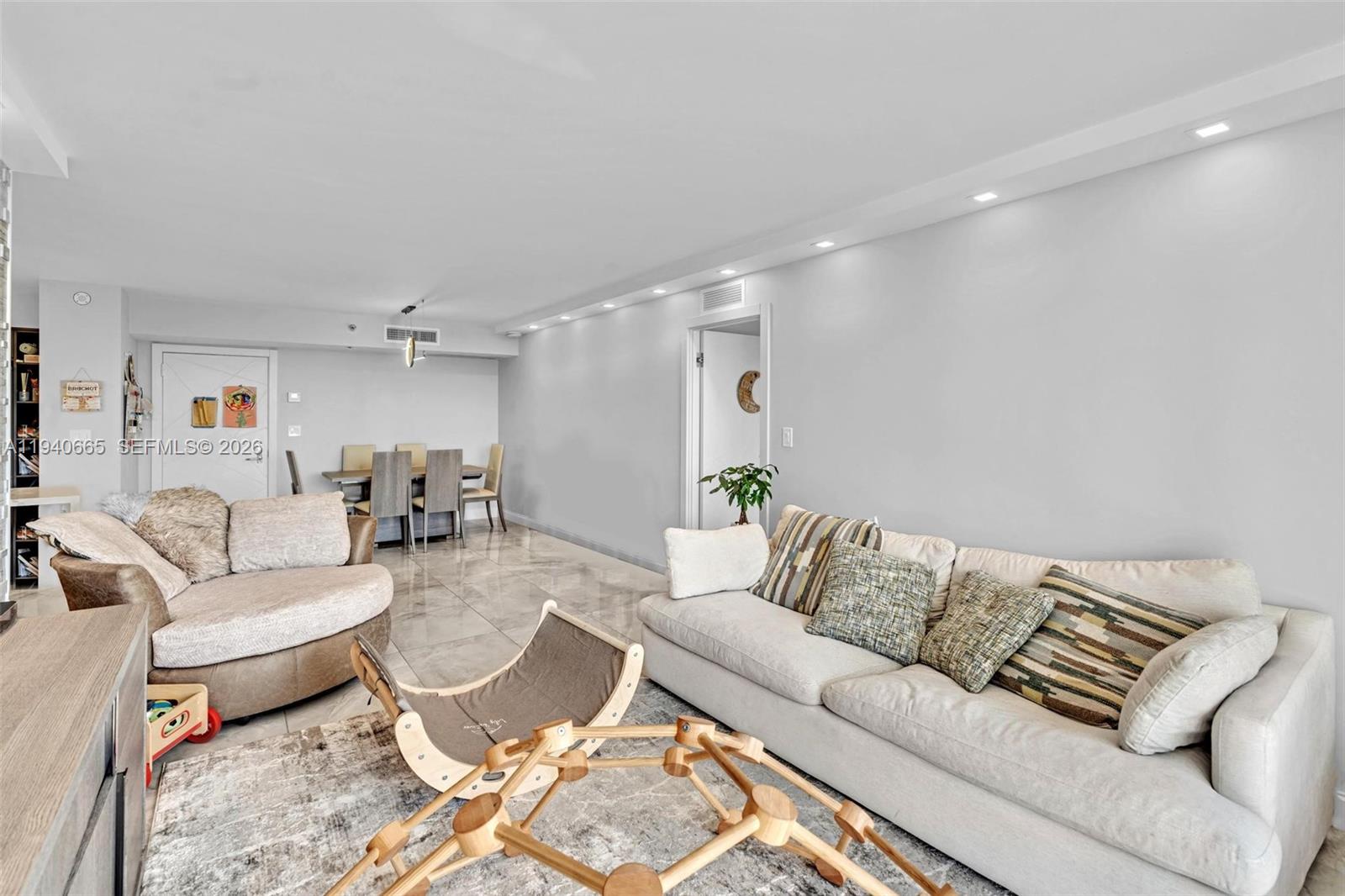 Photo of 3530 Mystic Pointe Dr #411, Aventura, Florida, 33180 -