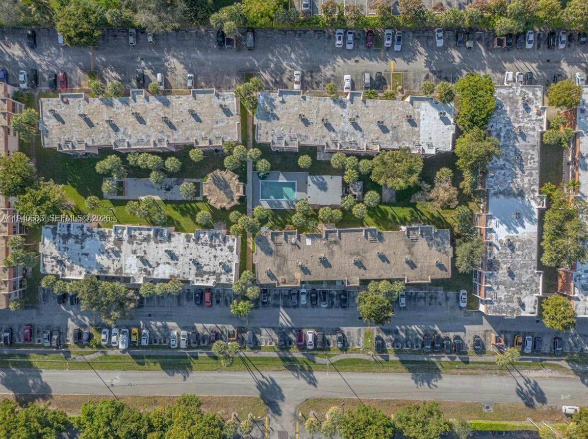 Ver detalles 207F 2 / 2 1100 sq. ft. $ 2026-01-07 0 foto