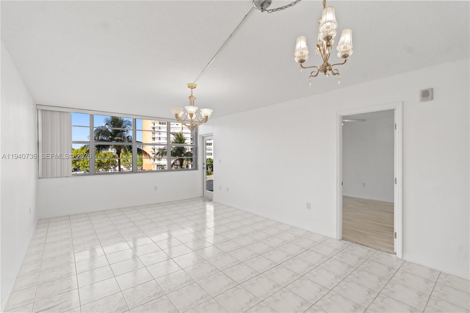 Ver detalles 301E 1 / 1 801 sq. ft. $ 2026-05-02 0 foto