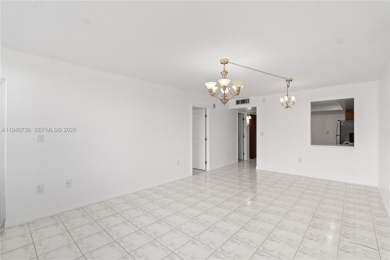 Ver detalles 301E 1 / 1 801 sq. ft. $ 2026-05-02 0 foto