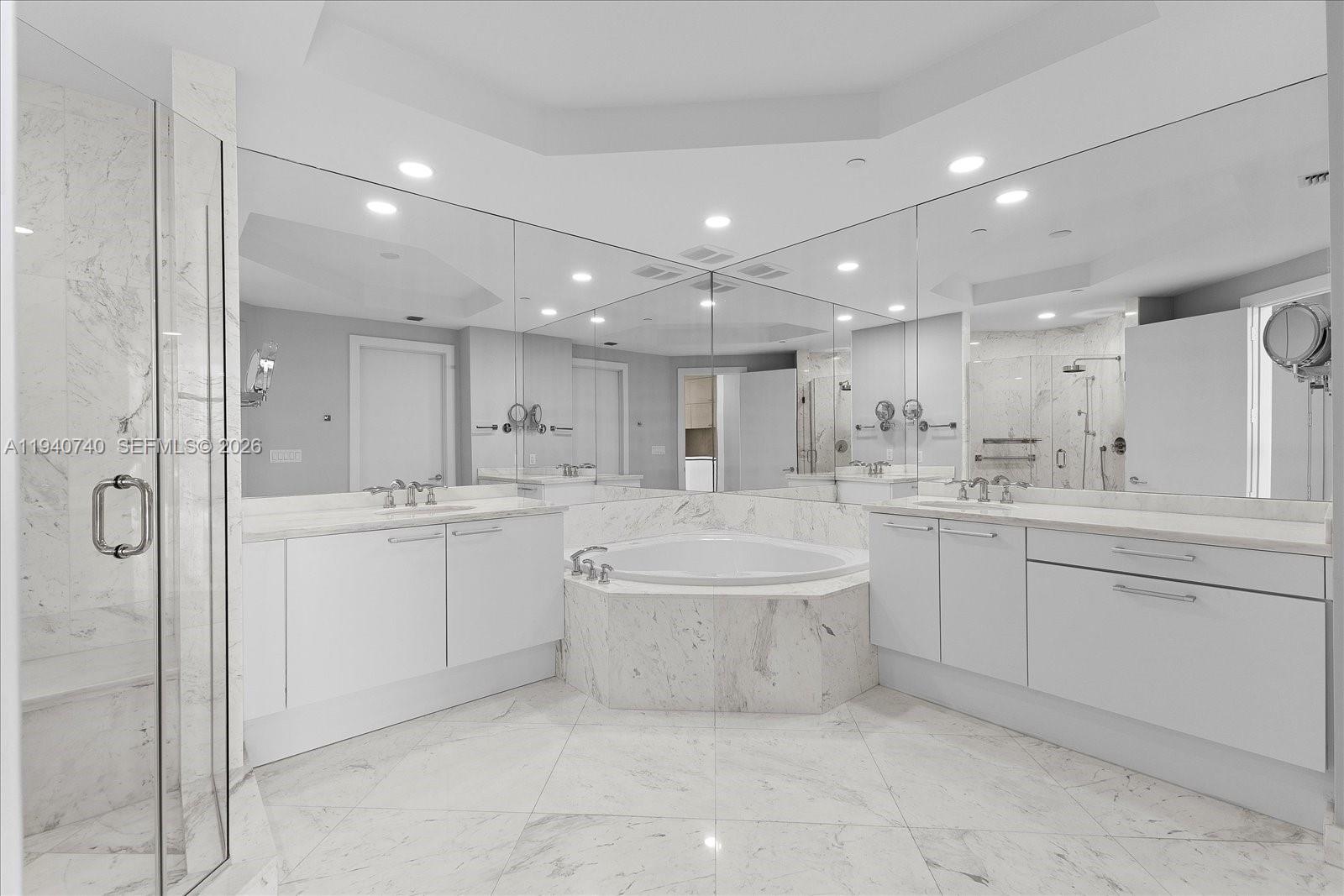 See details 1702 3 / 4 2608 sq. ft. $ 2026-01-07 0 Photo