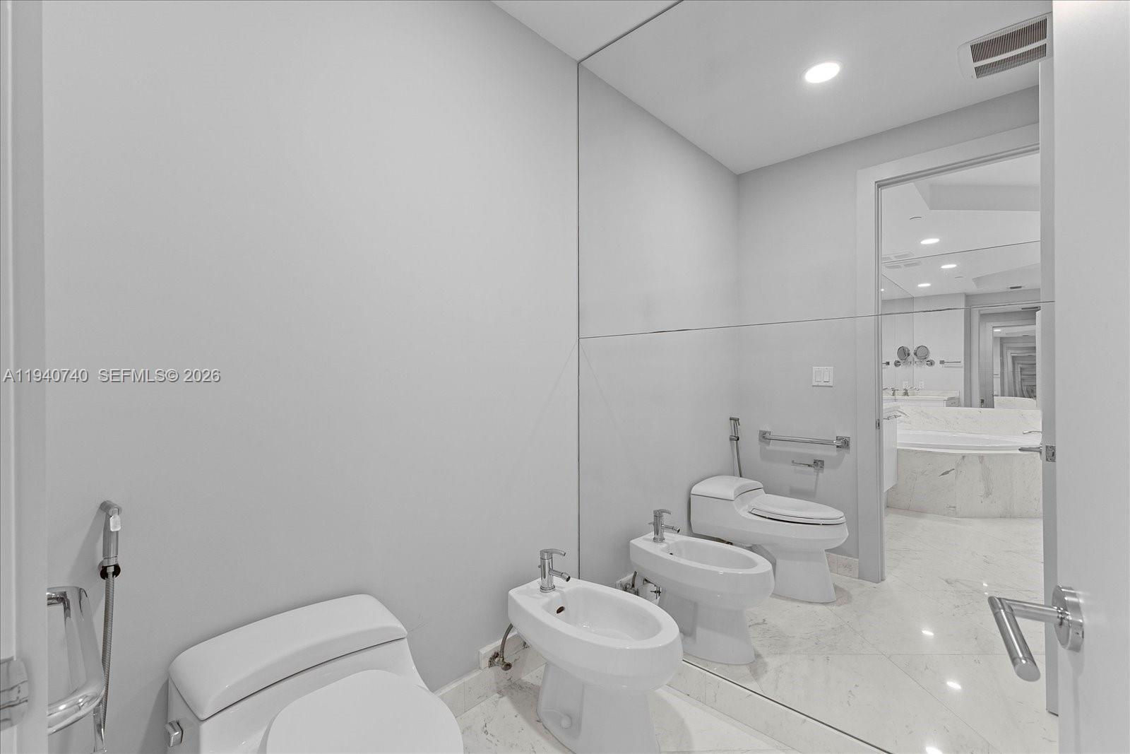 See details 1702 3 / 4 2608 sq. ft. $ 2026-01-07 0 Photo