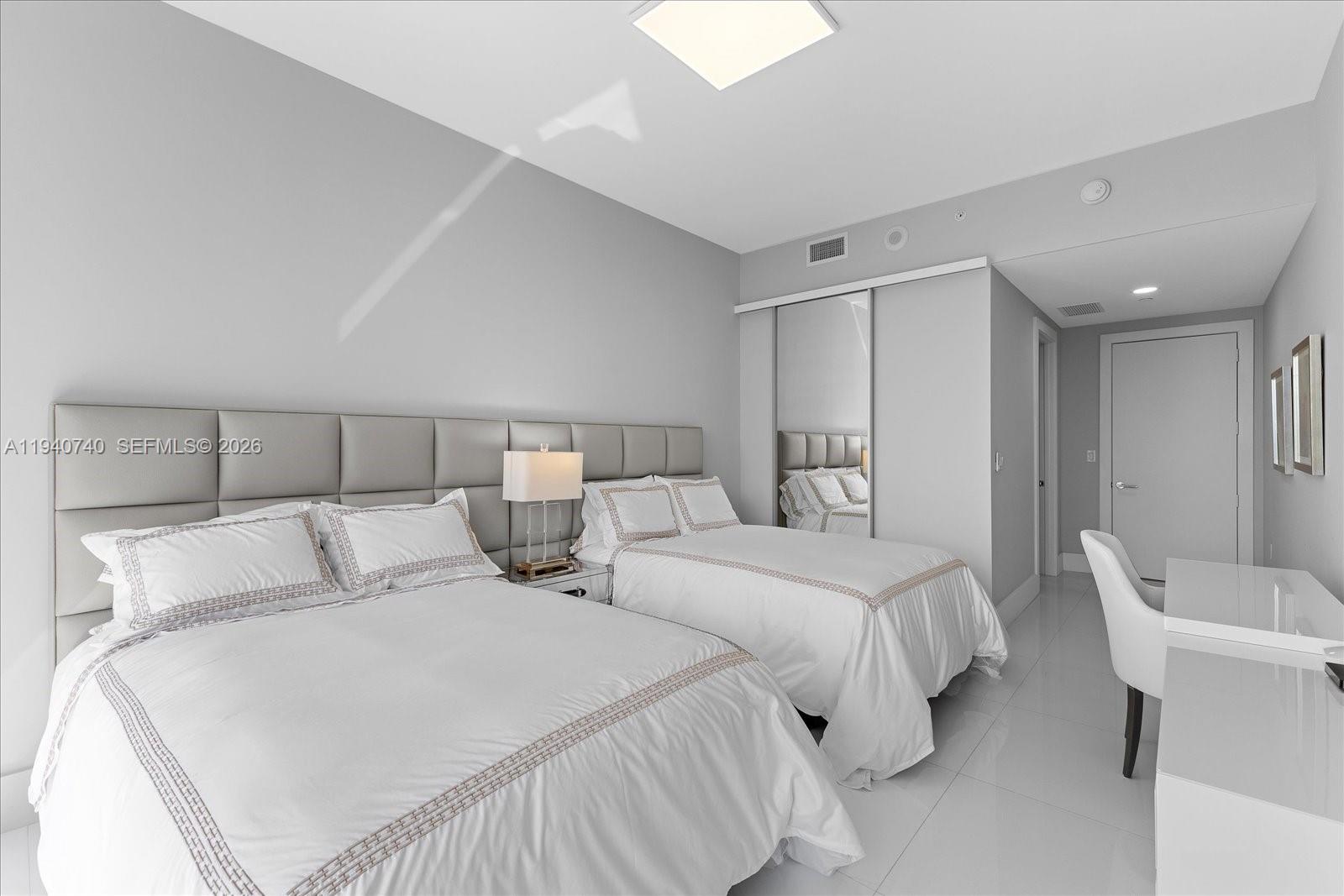 See details 1702 3 / 4 2608 sq. ft. $ 2026-01-07 0 Photo