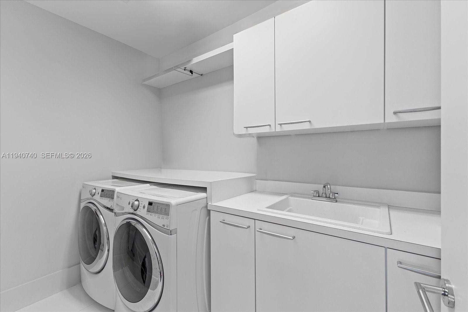 See details 1702 3 / 4 2608 sq. ft. $ 2026-01-07 0 Photo