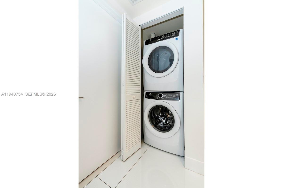 4-904 2 / 3 1541 кв.футов $ 2026-01-07 0 Фото