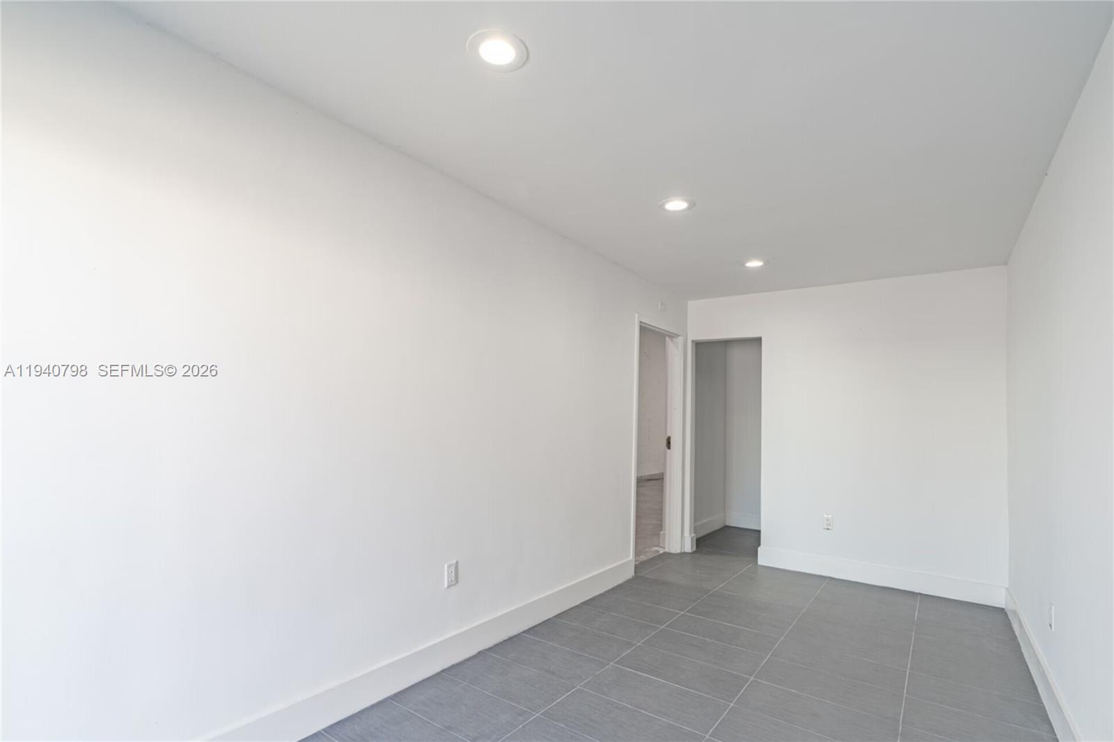   /   sq. ft. $ 2026-01-07 0 Photo