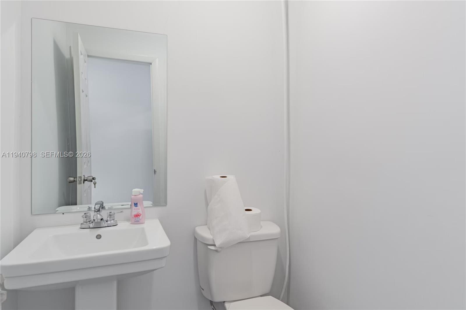   /   sq. ft. $ 2026-01-07 0 Photo