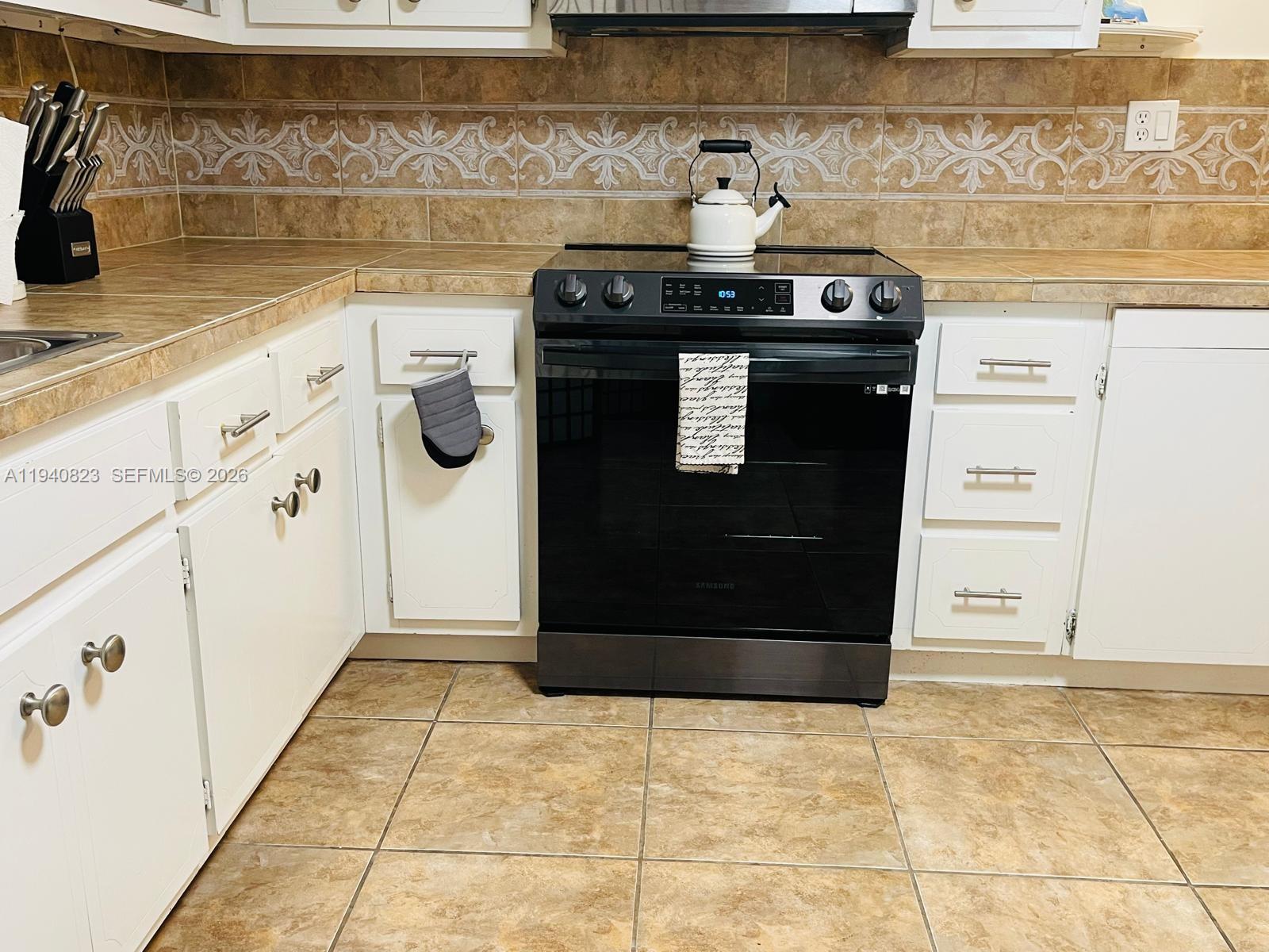 Photo of 1600 Ocean Dr  #3H, Hollywood, Florida, 33019 - 