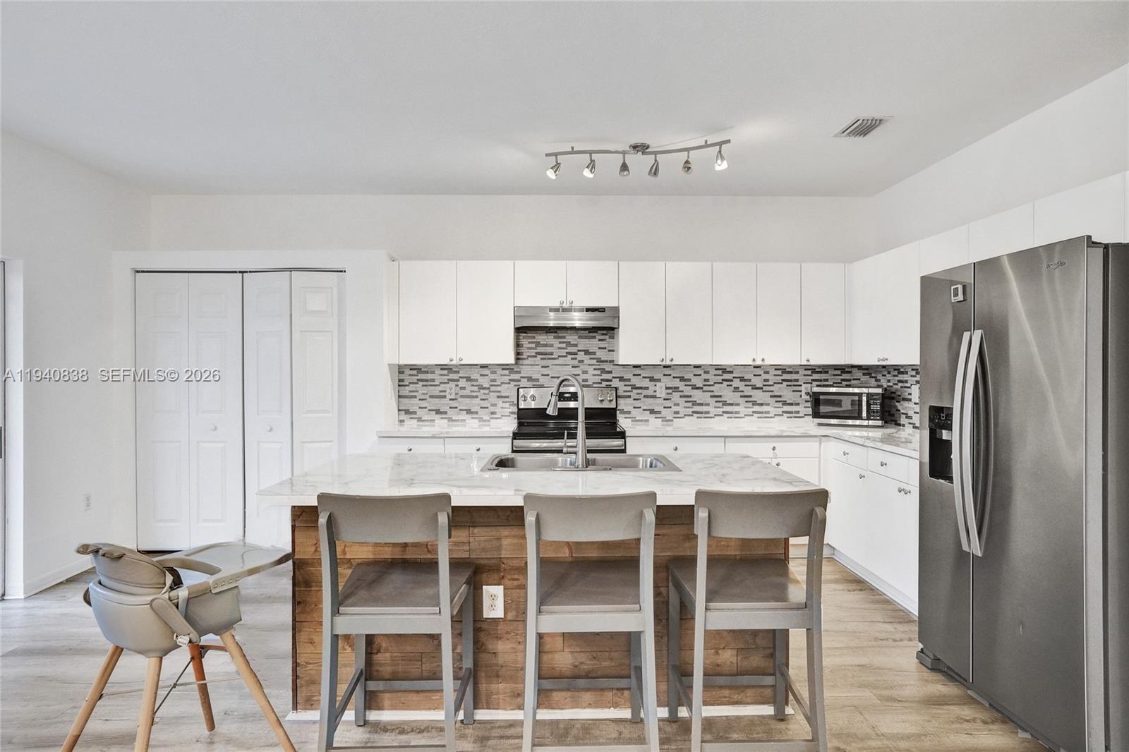 2238 4 / 3 1846 sq. ft. $ 2026-03-19 0 foto