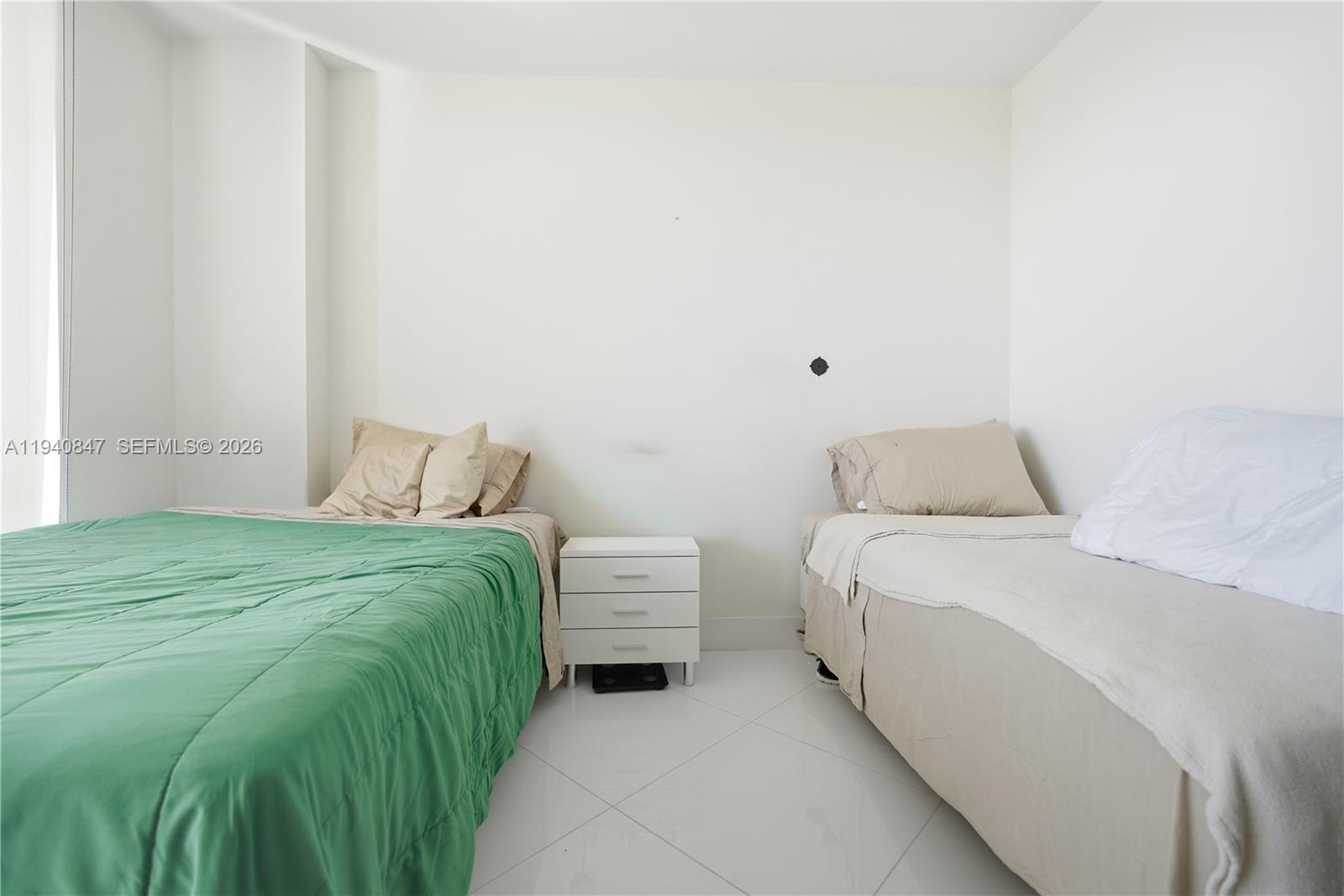 2806 3 / 3 1520 sq. ft. $ 2026-01-07 0 Photo