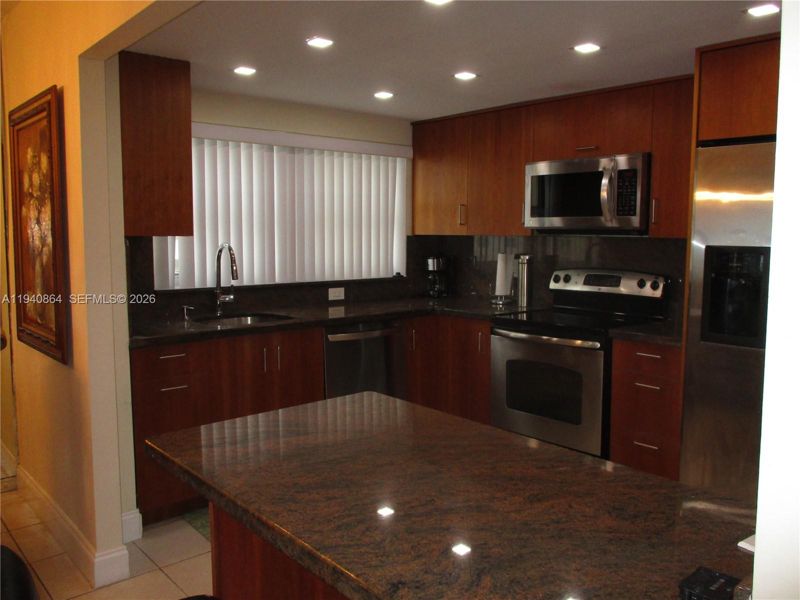 Photo of 1825 Ocean Dr  #609, Hallandale Beach, Florida, 33009 - 