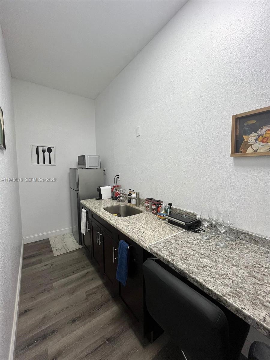 B  /   sq. ft. $ 2026-01-07 0 Photo