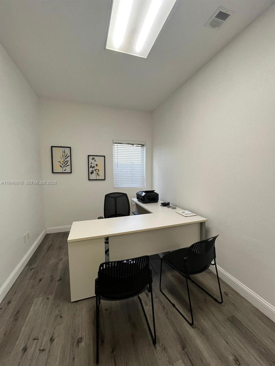 B  /   sq. ft. $ 2026-01-07 0 Photo