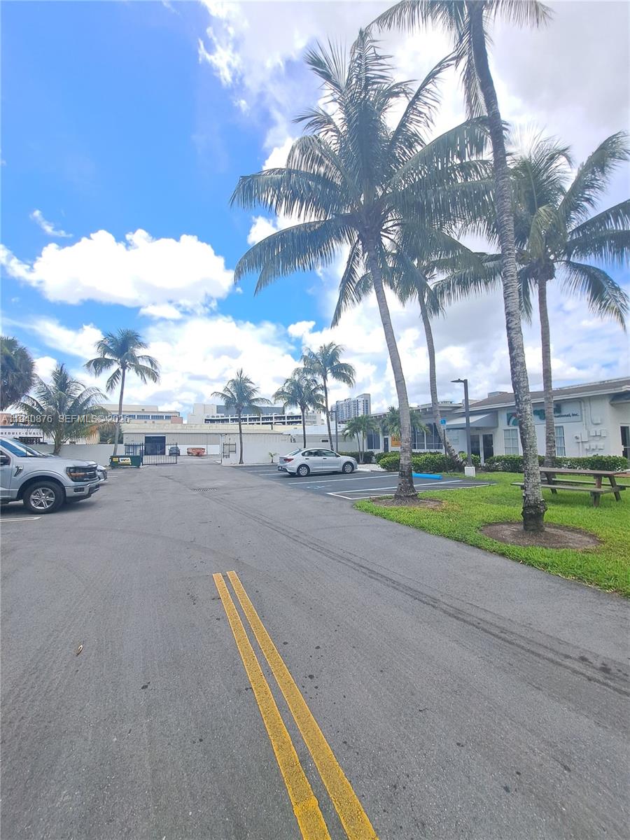 B  /   sq. ft. $ 2026-01-07 0 Photo