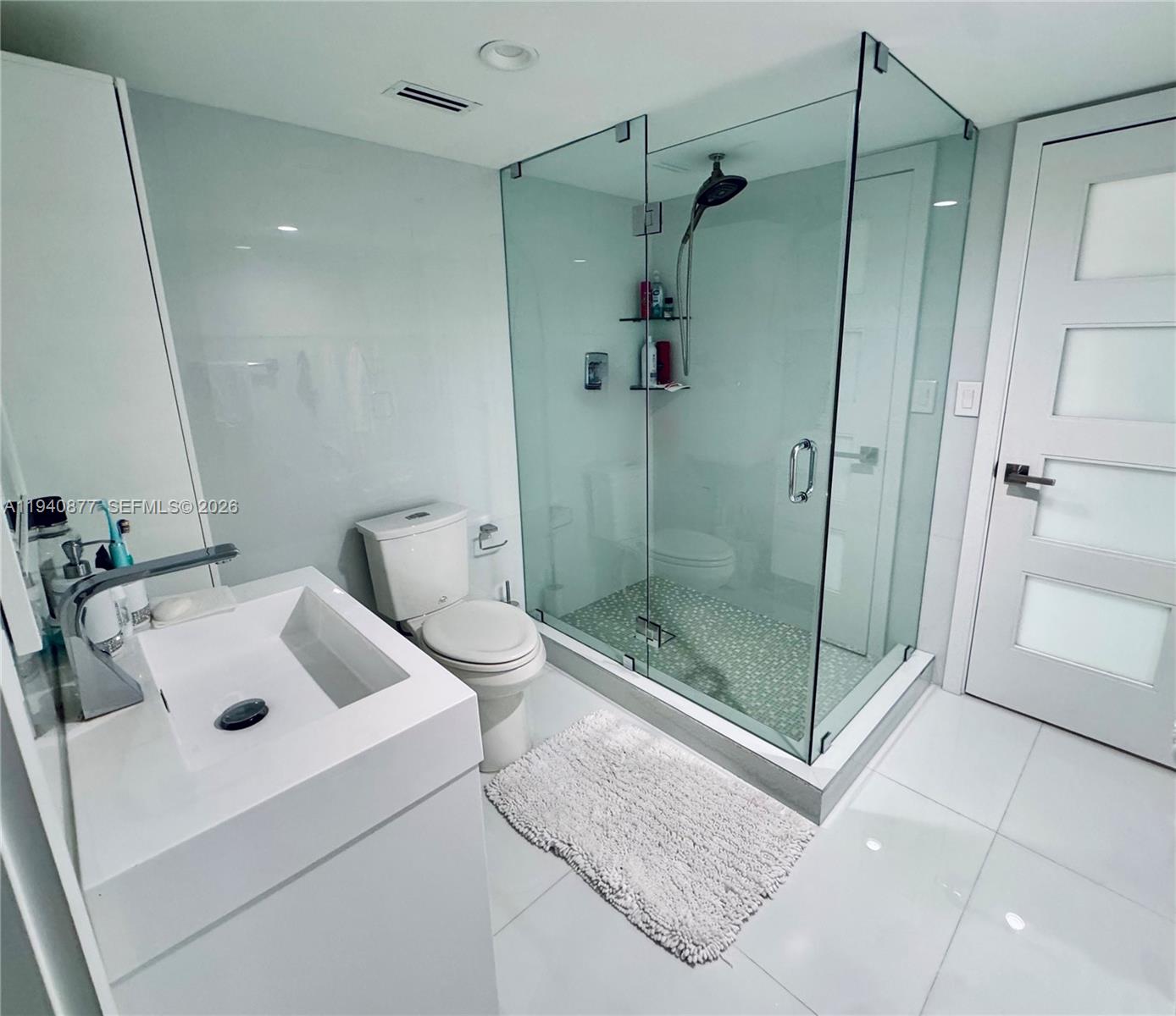 Photo of 1912 Ocean Dr  #2C, Hallandale Beach, Florida, 33009 - 