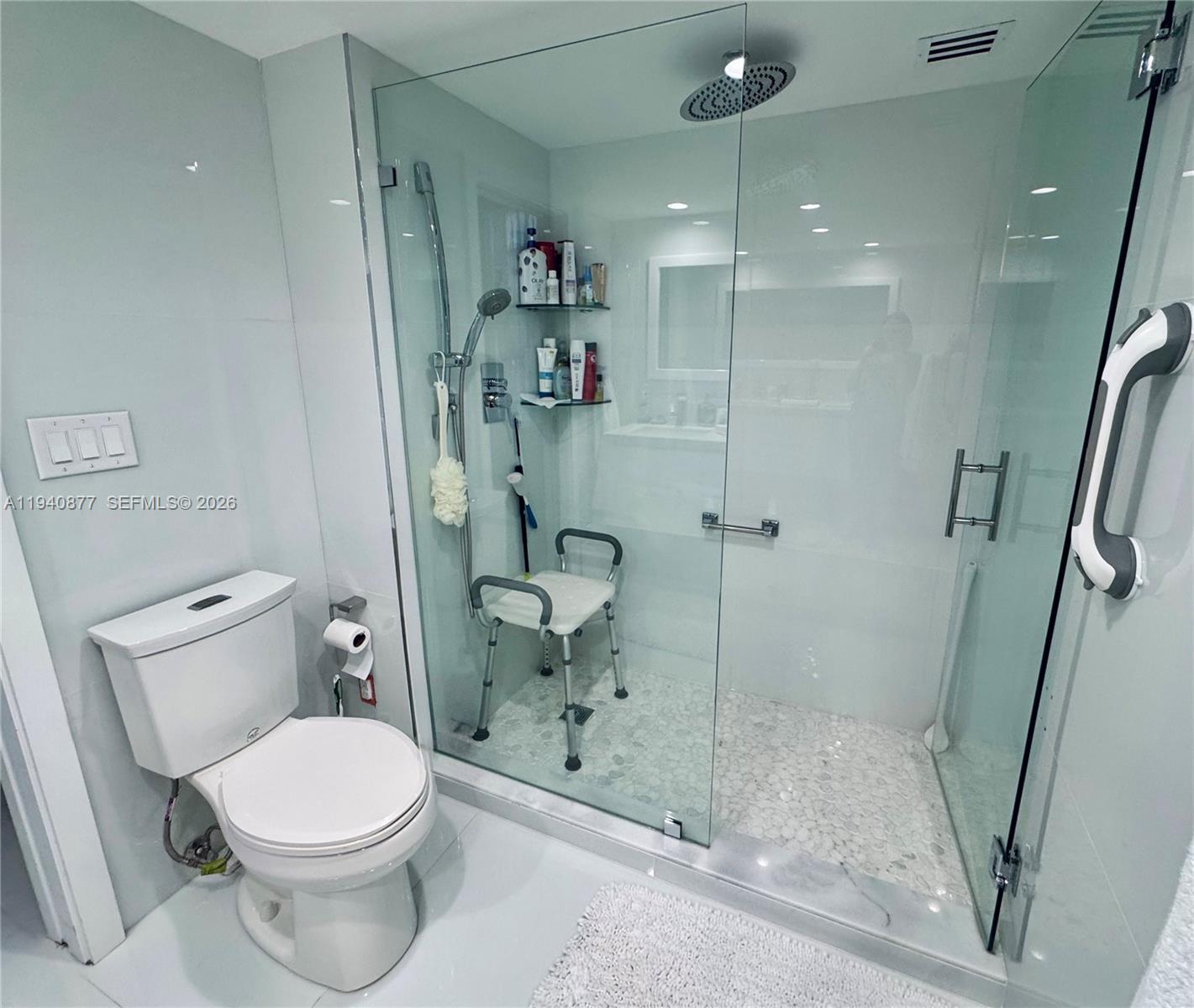 Photo of 1912 Ocean Dr  #2C, Hallandale Beach, Florida, 33009 - 