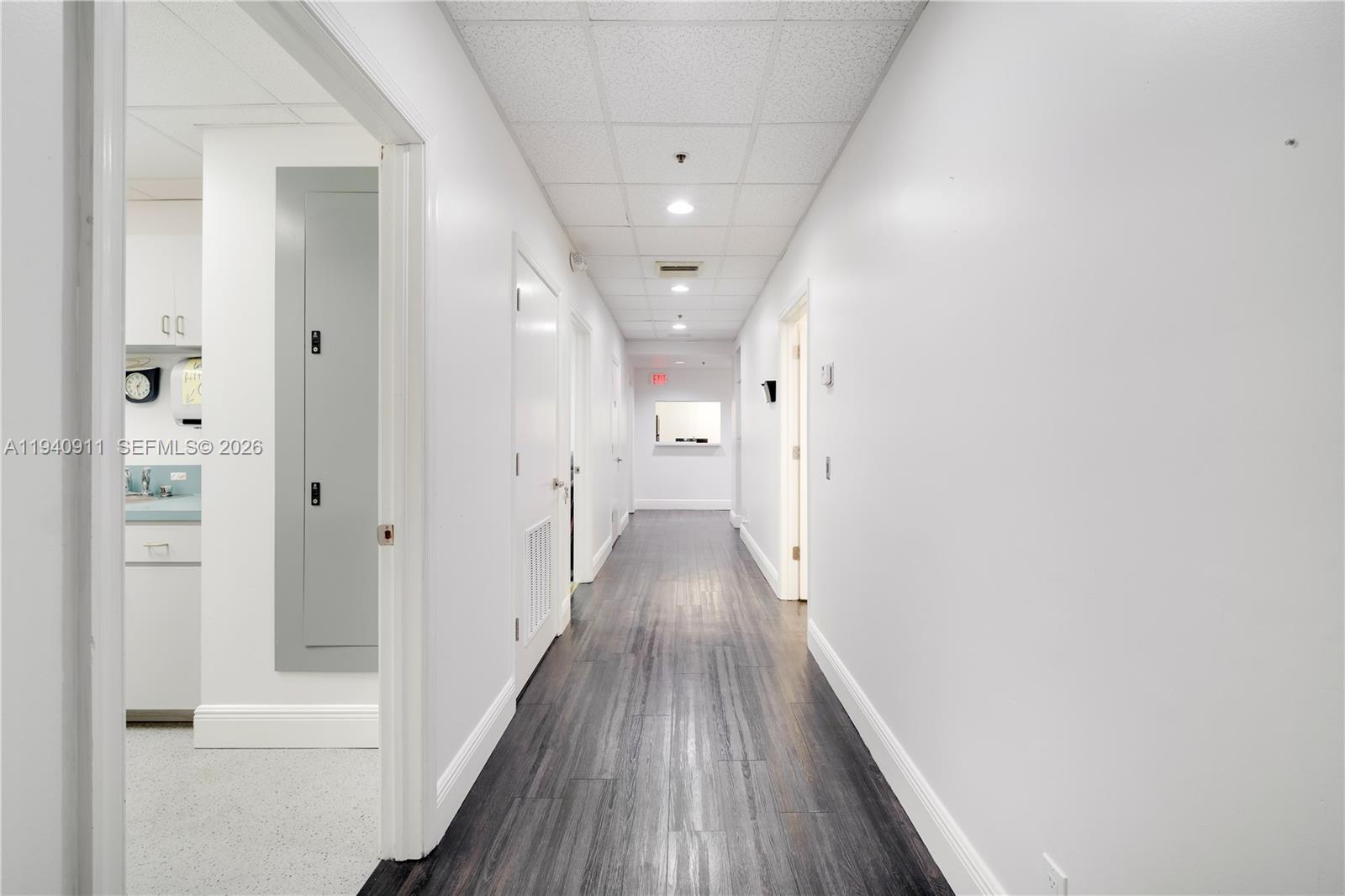 221  /   sq. ft. $ 2026-01-07 0 Photo