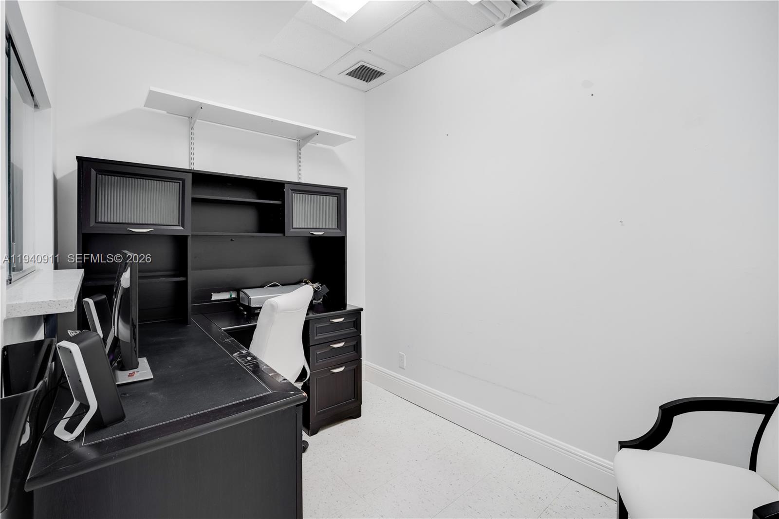 221  /   sq. ft. $ 2026-01-07 0 Photo