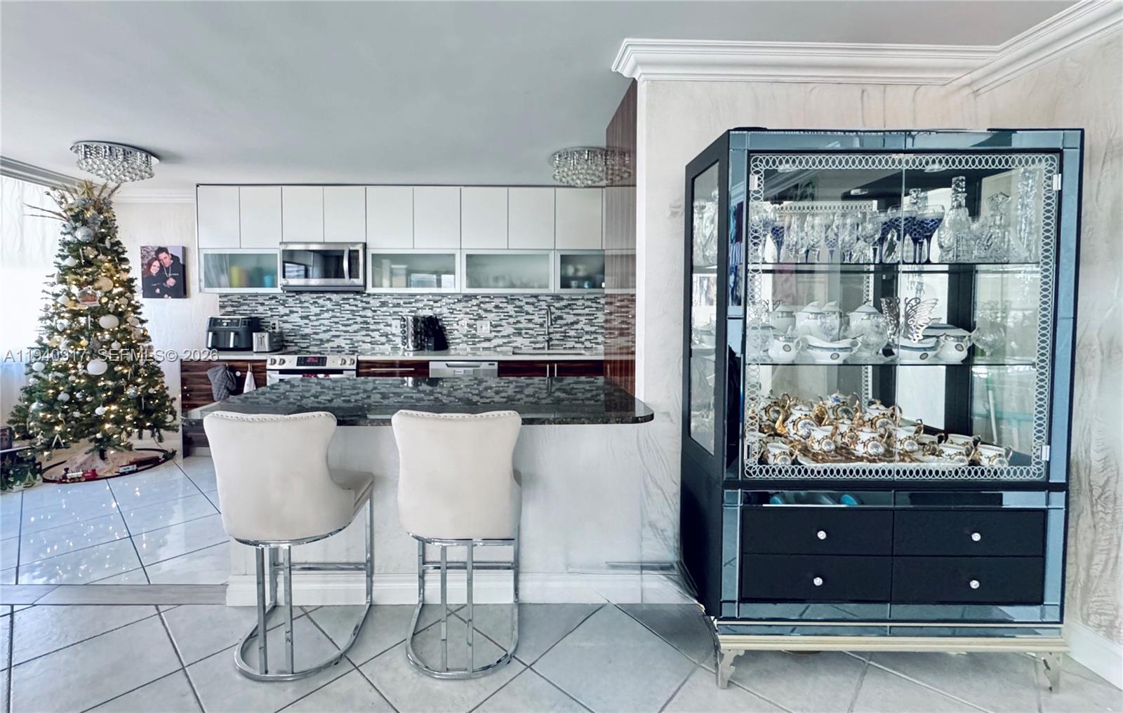 Photo of 1920 Ocean Dr  #6A, Hallandale Beach, Florida, 33009 - 