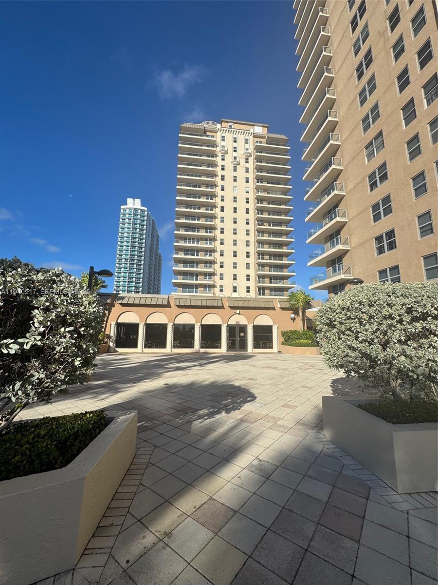 Photo of 1920 Ocean Dr  #6A, Hallandale Beach, Florida, 33009 - 