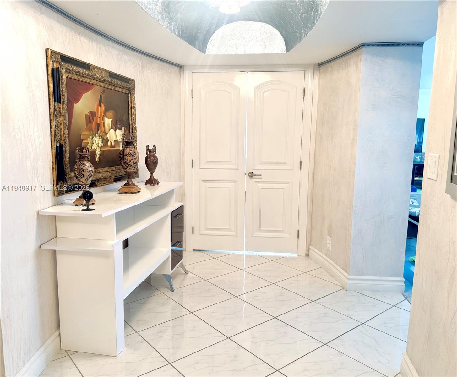 Photo of 1920 Ocean Dr  #6A, Hallandale Beach, Florida, 33009 - 